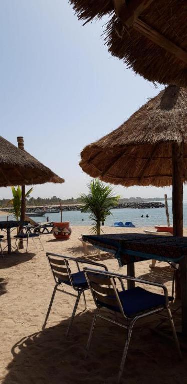" Le Nid Douillet ", Un Fabuleux Studio, Calme, Cosy Et Bien Climatise Au Centre De Saly Ngoại thất bức ảnh